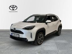 Vit Begagnad 2024 Toyota Yaris Cross Style SUV | 349 900 kr (Lite dyr)