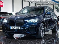Blå Begagnad 2022 BMW X5 iPerformance SUV | 659 500 kr (Marknadspris)