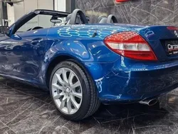Blå Begagnad 2007 Mercedes SLK200 Cab | 135 000 kr