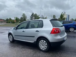 Silver Begagnad 2004 VW Golf IV Trendline Halvkombi | 28 000 kr (Marknadspris)