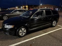 Svart Begagnad 2010 Volvo V50 Momentum Kombi | 27 500 kr (Bra pris)