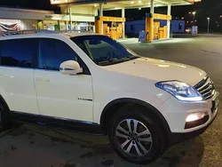 Vit Begagnad 2015 Ssangyong Rexton SUV | 139 000 kr