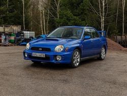 Mörkblå Begagnad 2001 Subaru Impreza Sedan | 175 000 kr