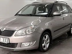 Ljusbrun Begagnad 2012 Skoda Fabia Elegance Kombi | 49 500 kr (Marknadspris)