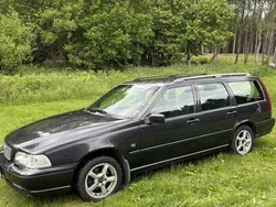 Grå Begagnad 2000 Volvo V70 Kombi | 24 000 kr (Dyr)
