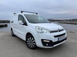 Vit Begagnad 2018 Citroën Berlingo Van | 94 900 kr (Marknadspris)