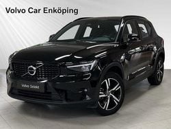 Svart Begagnad 2024 Volvo XC40 Plus SUV | 379 900 kr (Marknadspris)