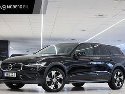 Svart Begagnad 2020 Volvo V60 CC Momentum Kombi | 259 900 kr (Lite dyr)