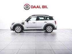 Vit Begagnad 2017 Mini Cooper Countryman Chili SUV | 179 700 kr (Lite dyr)