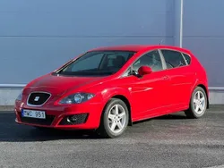 Röd Begagnad 2012 Seat Leon Style Halvkombi | 65 000 kr (Bra pris)