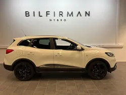 Vit Begagnad 2017 Renault Kadjar LIMITED SUV | 99 900 kr (Bra pris)