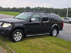 Svart Begagnad 2014 Nissan Navara Pickup | 89 900 kr