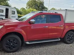 Röd Begagnad 2017 Nissan Navara Pickup | 200 000 kr (Bra pris)