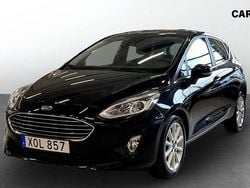 Svart Begagnad 2018 Ford Fiesta Titanium Halvkombi | 139 900 kr (Marknadspris)