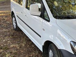 Vit Begagnad 2012 VW Caddy Minibuss | 65 000 kr (Bra pris)