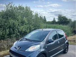 Grå Begagnad 2010 Peugeot 107 Halvkombi | 14 000 kr (Bra pris)