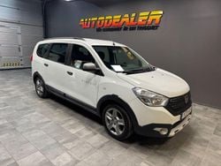 Vit Begagnad 2017 Dacia Lodgy Stepway Minibuss | 69 900 kr (Marknadspris)