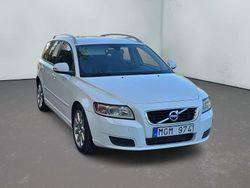 Vit Begagnad 2012 Volvo V50 Kinetic Kombi | 54 900 kr (Marknadspris)