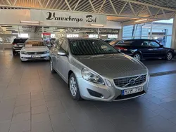 Ljusbrun Begagnad 2012 Volvo V60 Momentum Kombi | 109 900 kr (Lite dyr)