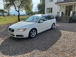 Vit Begagnad 2013 Volvo V70 Momentum Kombi | 70 000 kr (Bra pris)