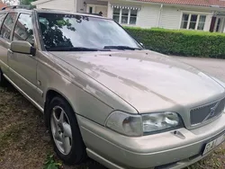 Grå Begagnad 2000 Volvo V70 Kombi | 39 000 kr (Dyr)