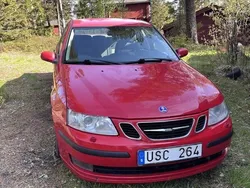 Röd Begagnad 2004 Saab 9-3 Vector Sedan | 23 000 kr (Superpris)
