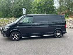 Svart Begagnad 2017 VW T6 Van | 209 000 kr (Dyr)