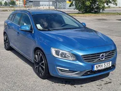 Blå Begagnad 2014 Volvo V60 Momentum Kombi | 95 000 kr (Marknadspris)
