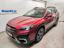 Ljusröd Begagnad 2021 Subaru Outback SUV | 339 500 kr (Bra pris)