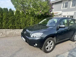 Grå Begagnad 2007 Toyota RAV4 SUV | 89 000 kr (Superpris)