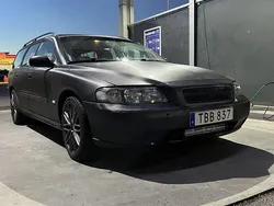 Svart Begagnad 2002 Volvo V70 Kombi | 25 000 kr (Marknadspris)