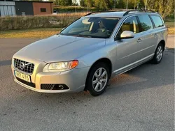 Grå Begagnad 2012 Volvo V70 Momentum Kombi | 93 000 kr (Marknadspris)