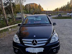 Svart Begagnad 2011 Mercedes B180 Minibuss | 57 500 kr (Marknadspris)