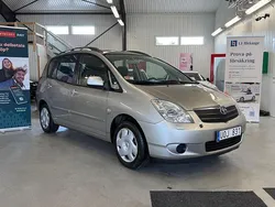 Silver Begagnad 2004 Toyota Corolla Verso Minibuss | 29 900 kr (Bra pris)