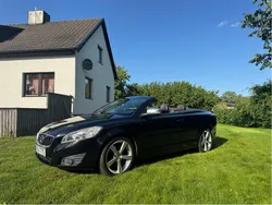 Svart Begagnad 2010 Volvo C70 Summum Cab | 114 980 kr (Marknadspris)