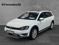 Vit Begagnad 2016 VW Golf Alltrack Kombi | 209 000 kr (Marknadspris)