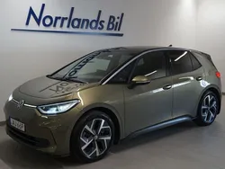 Grön (dark olivine metallic bla) Begagnad 2023 VW ID.3 Pro Performance Halvkombi | 389 000 kr