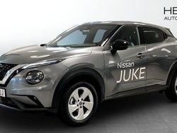 Grå Begagnad 2024 Nissan Juke Tekna SUV | 314 000 kr