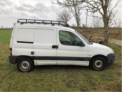 Vit Begagnad 2006 Citroën Berlingo Van | 15 000 kr (Marknadspris)