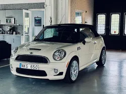 Vit Begagnad 2010 Mini Cooper S Cabriolet Cab | 137 900 kr (Marknadspris)