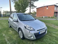 Silver Begagnad 2010 Renault Clio R.S. Halvkombi | 24 000 kr (Marknadspris)