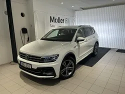 Vit (pure white) Begagnad 2019 VW Tiguan Allspace R-line SUV | 289 000 kr (Marknadspris)