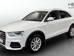 Vit (white) Begagnad 2016 Audi Q3 Sport SUV | 154 900 kr (Bra pris)