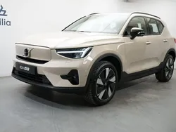 Ljusbrun (brun) Ny 2024 Volvo EX40 Plus SUV | 579 900 kr (Marknadspris)