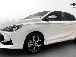 Vit (white) Ny 2024 MG MG3 Luxury Halvkombi | 269 990 kr (Bra pris)