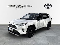 Vit Begagnad 2020 Toyota RAV4 Hybrid Style SUV | 344 500 kr (Lite dyr)