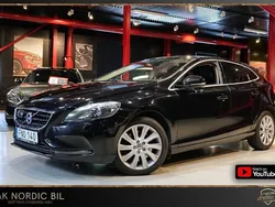 Svart Begagnad 2014 Volvo V40 Kombi | 169 500 kr (Lite dyr)