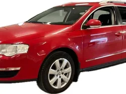 Mörkgrå (tornado röd) Begagnad 2010 VW Passat Kombi | 36 800 kr