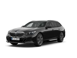 Svart Begagnad 2025 BMW 530e M Sport Kombi | 689 000 kr (Marknadspris)