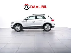 Vit Begagnad 2020 VW T-Roc SUV | 234 700 kr (Marknadspris)